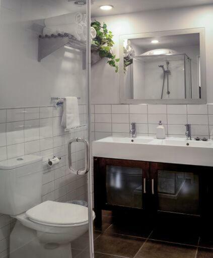 Central, Modern Loft Style Home - 2 Min Walk From Town Queenstown Dış mekan fotoğraf